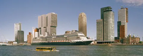 117-Wilhelminakade Rotterdam & Bus 
